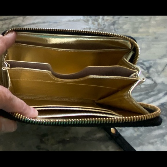 COPY - Like New Michael Kors Wristlet in Black - Picture 3 of 4
